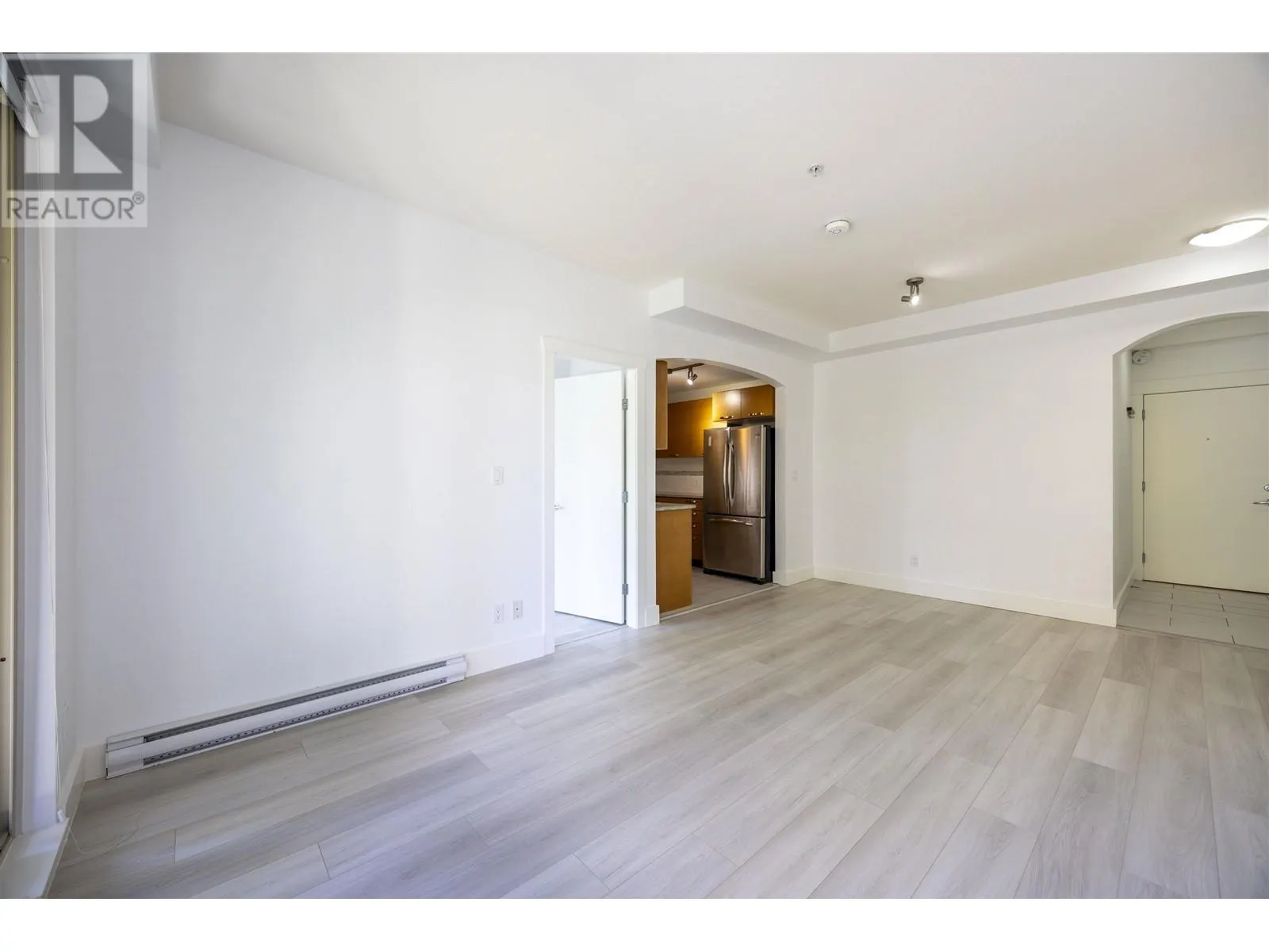 414 7488 BYRNEPARK WALK