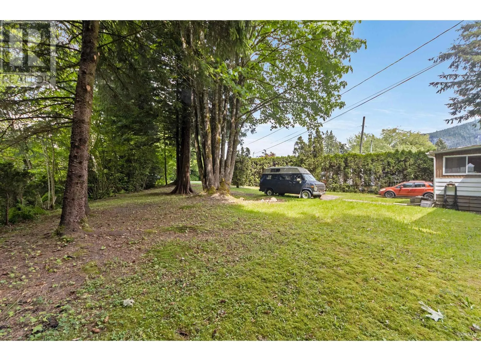 25 BRACKEN PARKWAY
