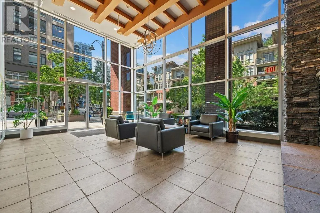 704 110 BREW STREET