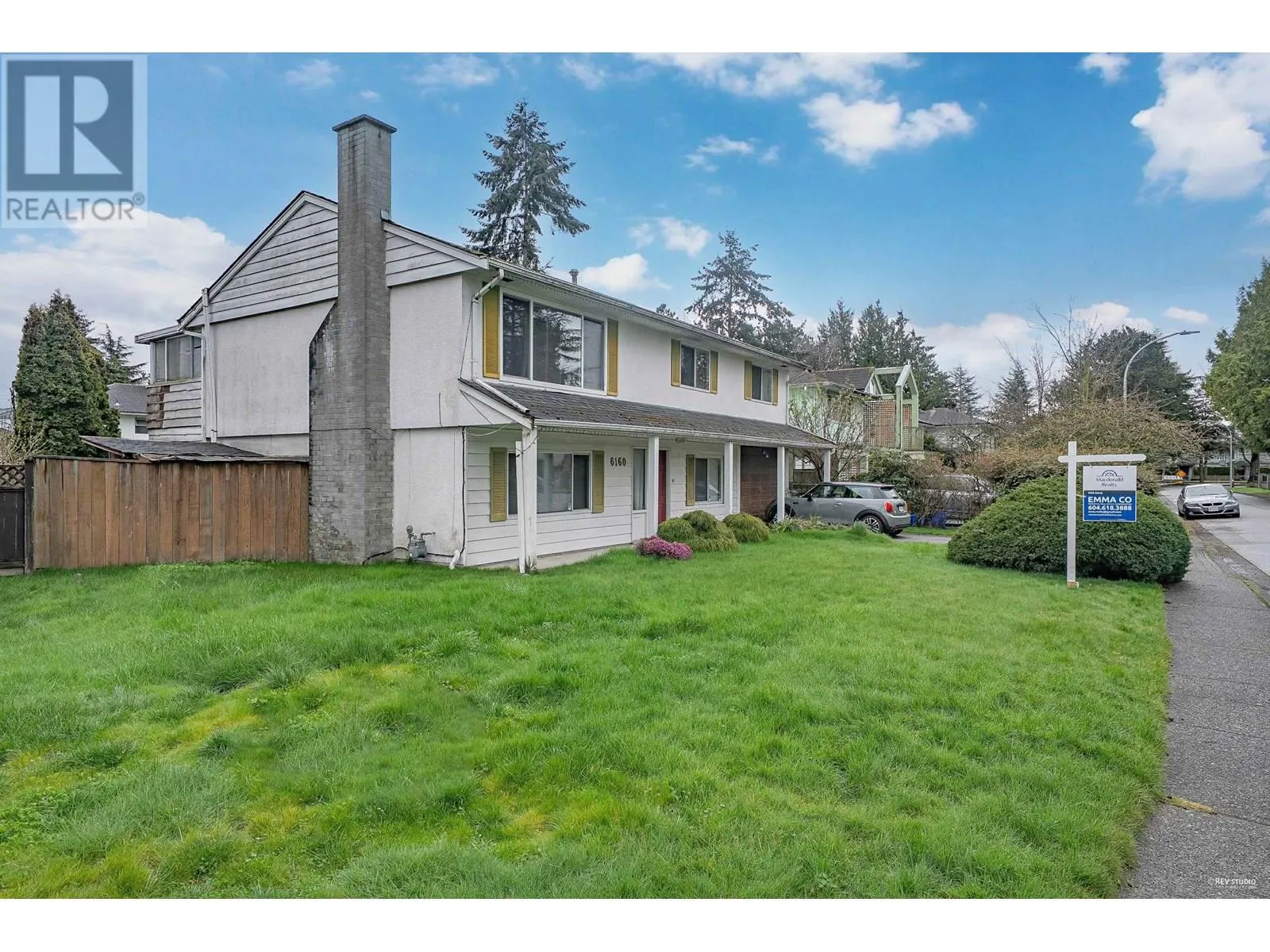 6160 REDFERN CRESCENT