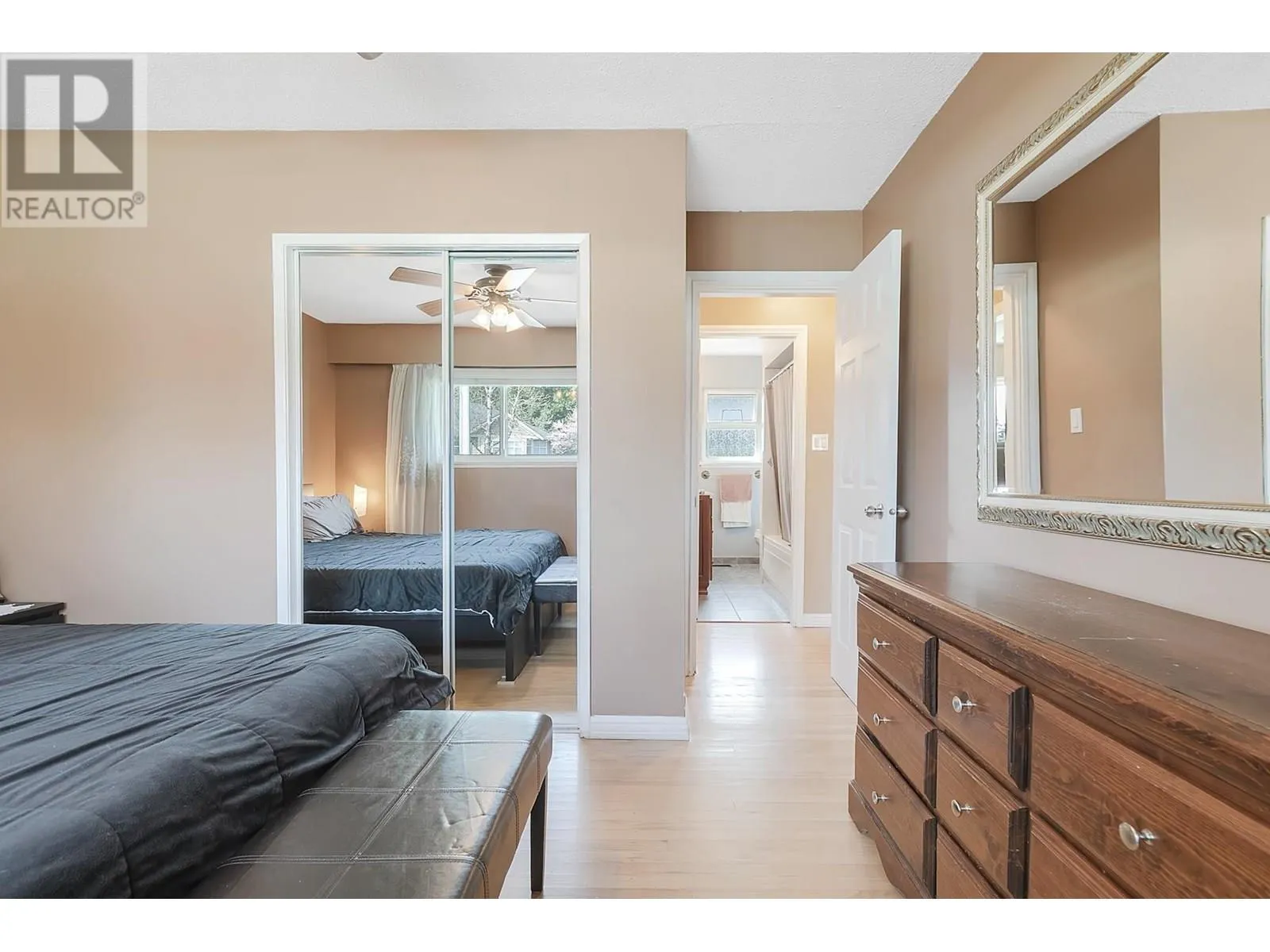 325 SEAVIEW DRIVE