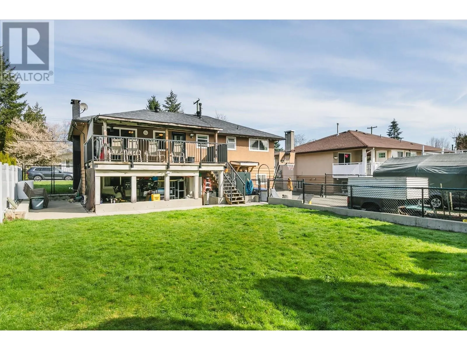 325 SEAVIEW DRIVE