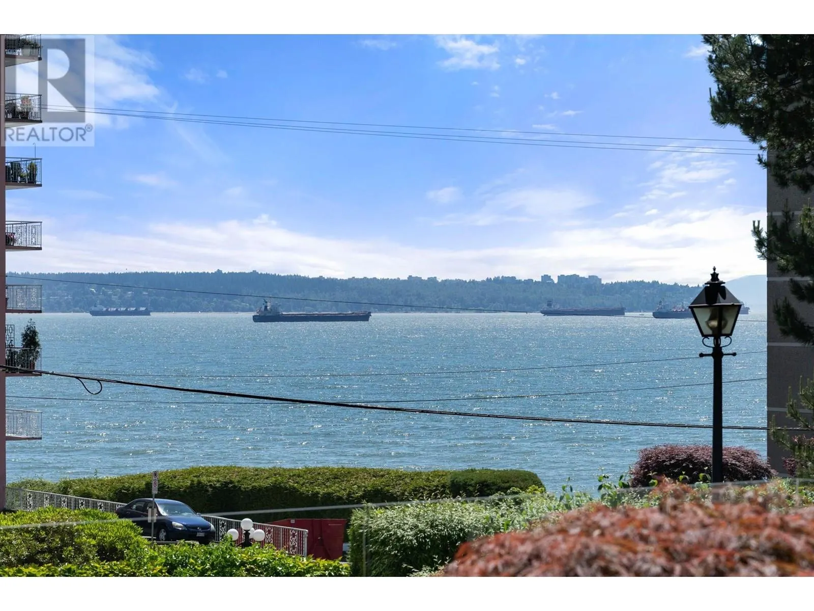 101 2202 MARINE DRIVE