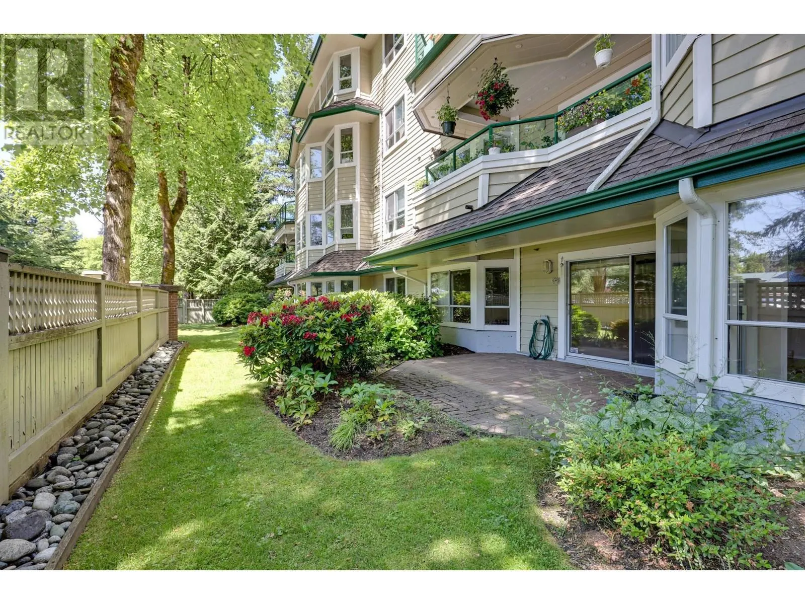 104 3690 BANFF COURT