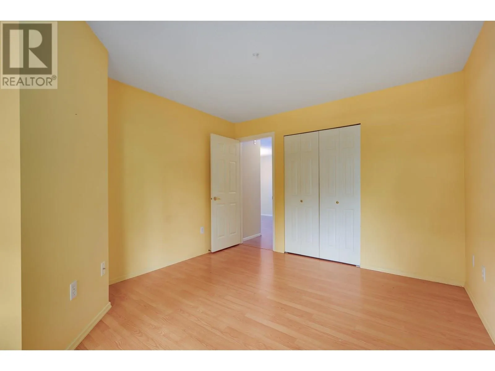 104 3690 BANFF COURT