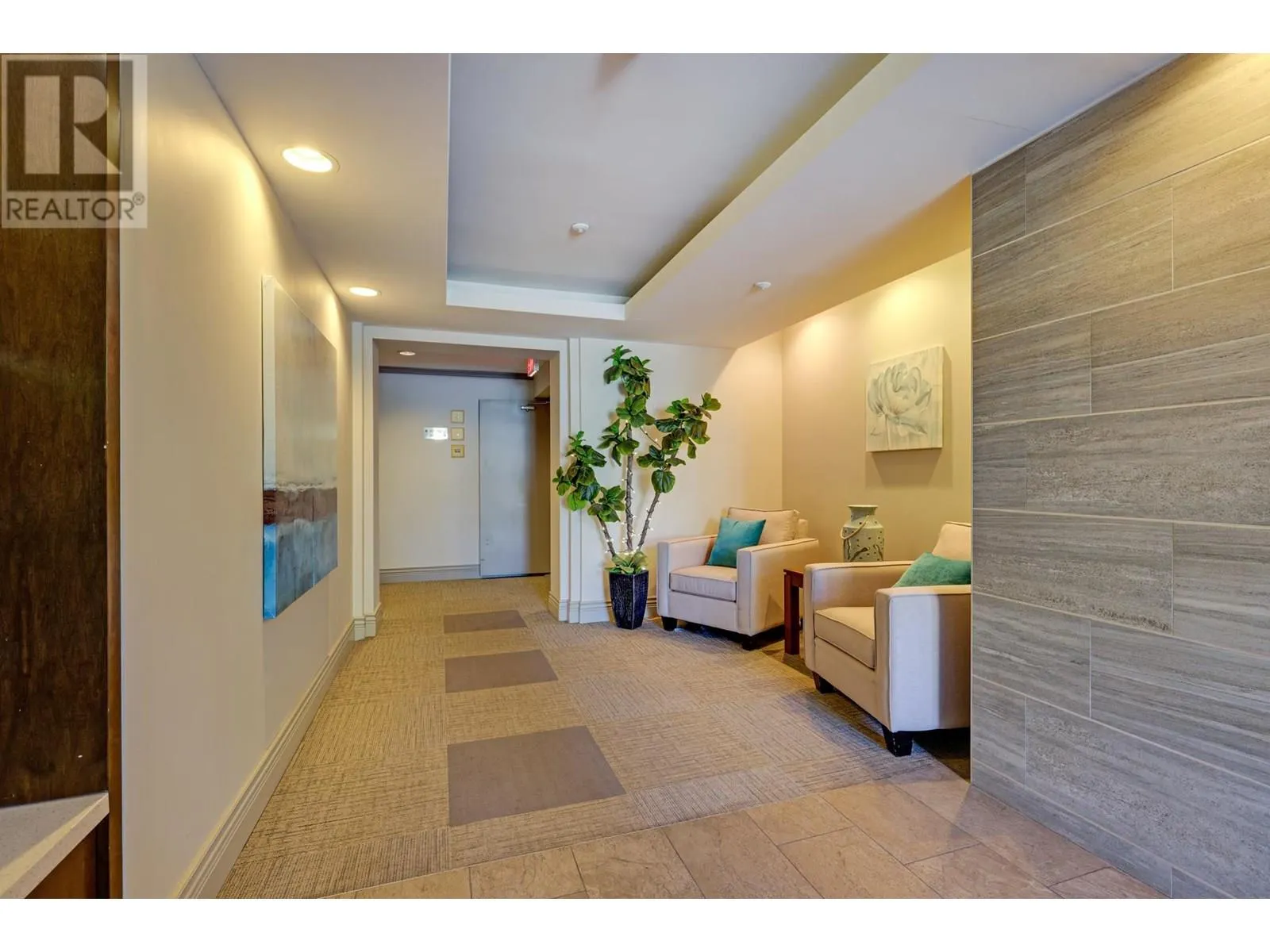 104 3690 BANFF COURT
