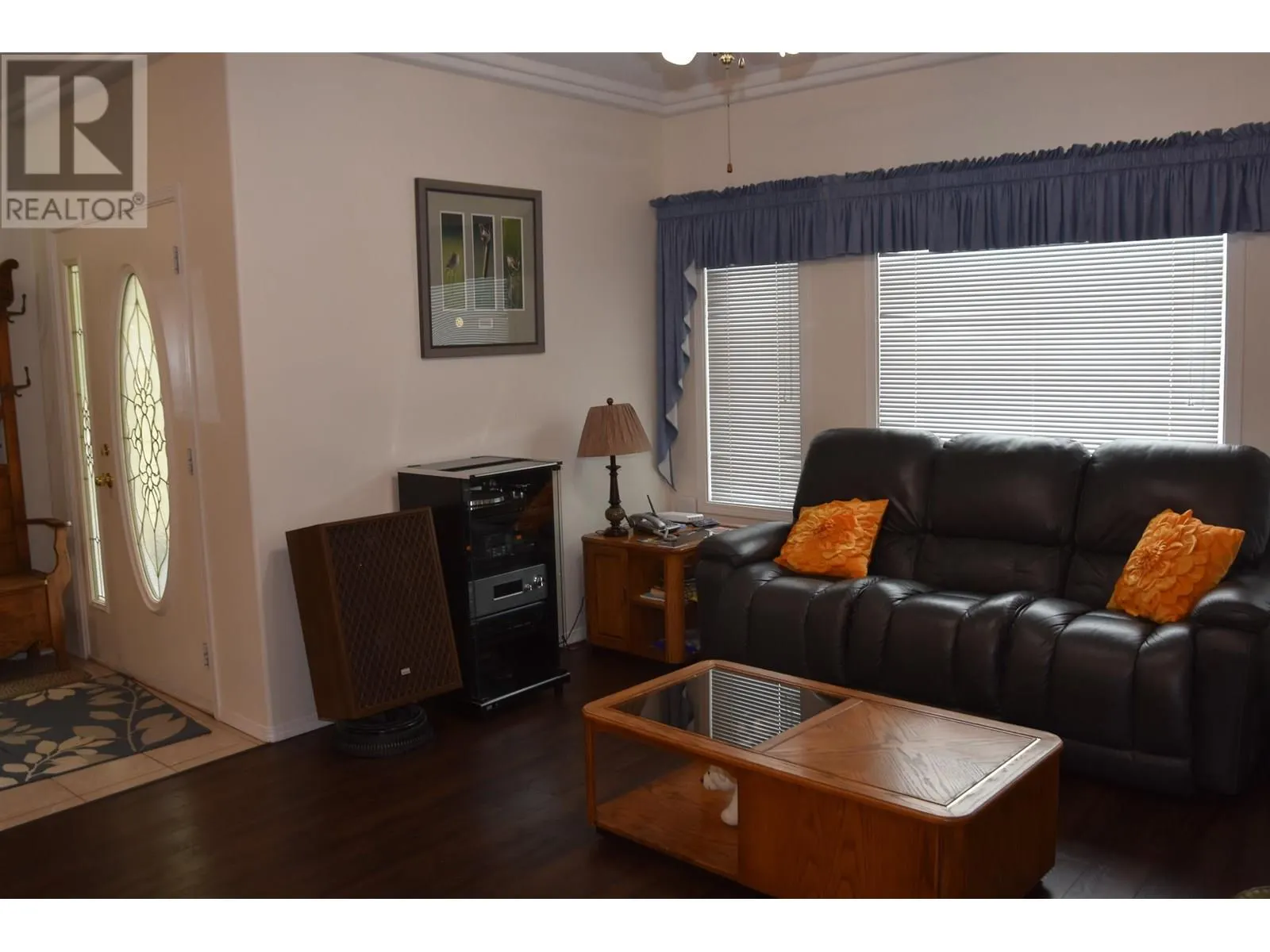 1531 BEACH CRESCENT