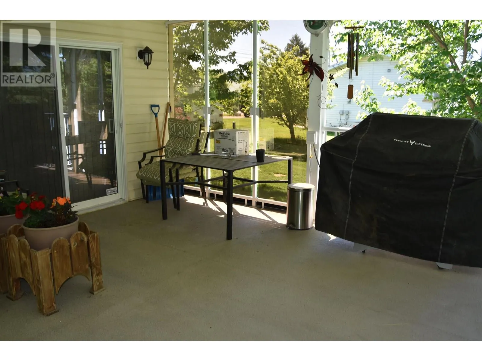 1531 BEACH CRESCENT