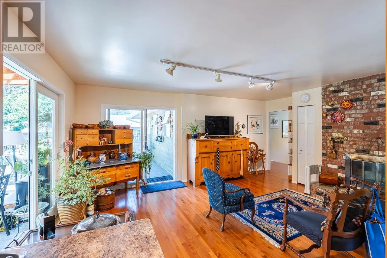 3031 DUVAL ROAD