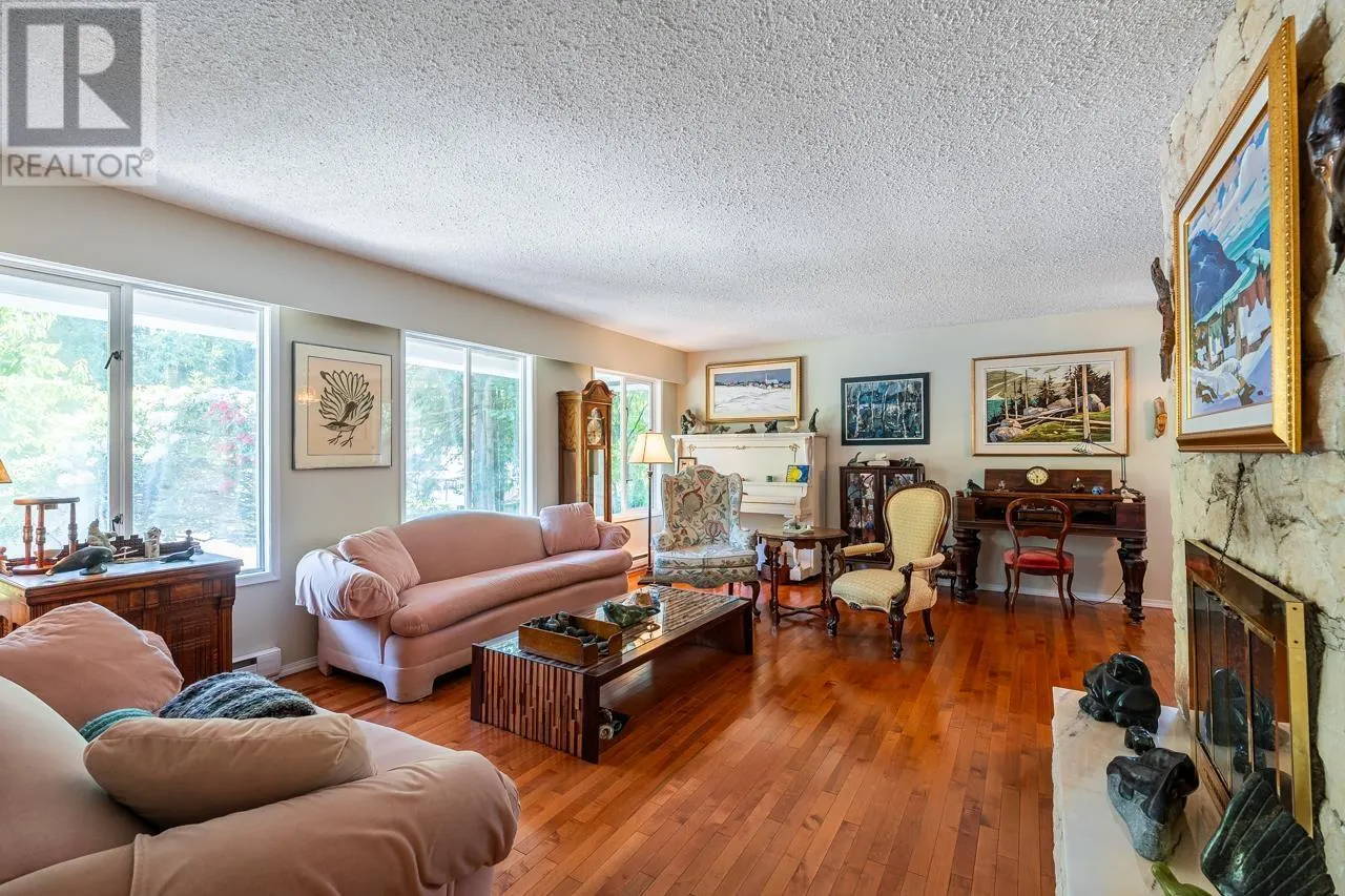3031 DUVAL ROAD