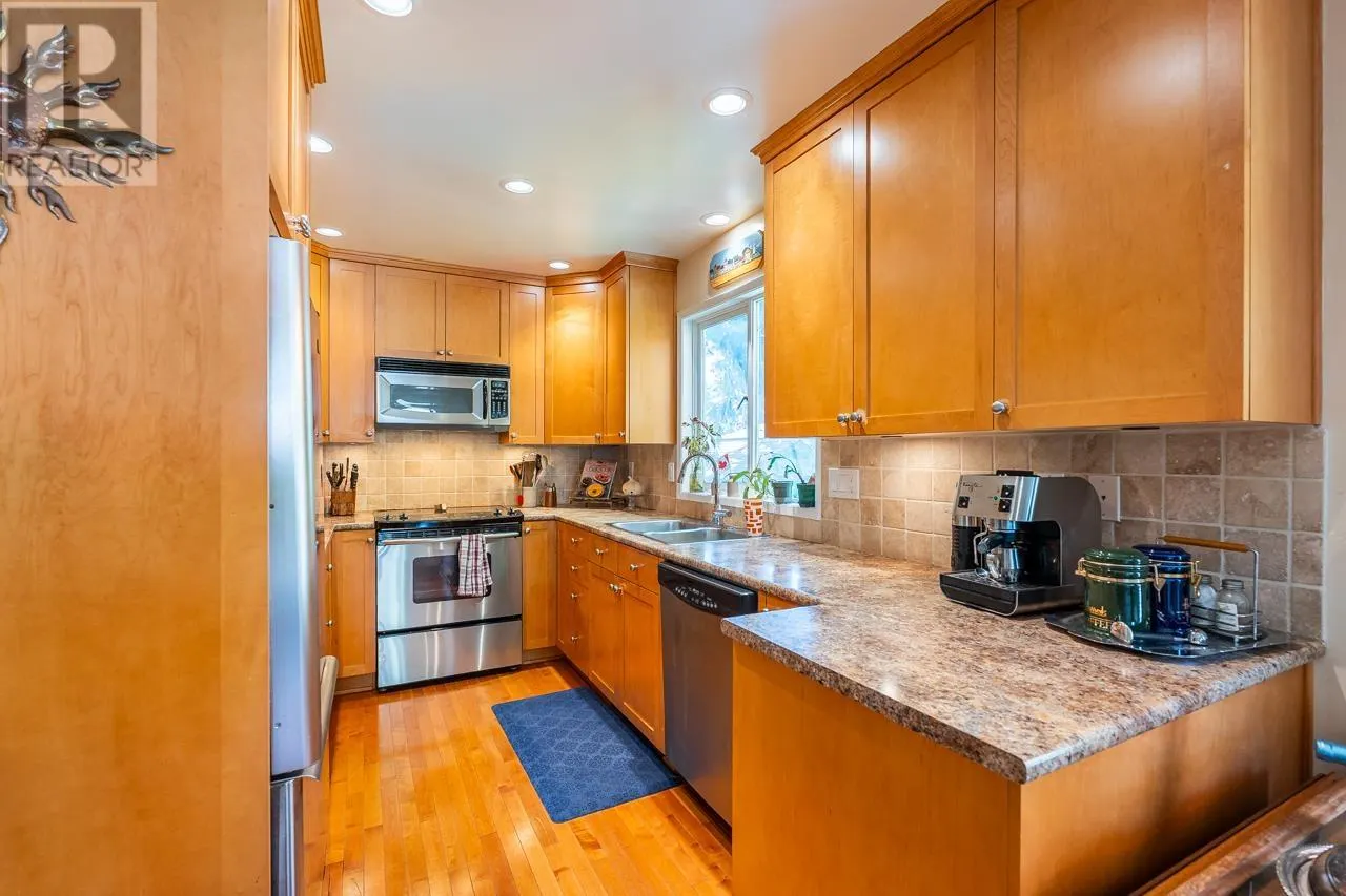 3031 DUVAL ROAD