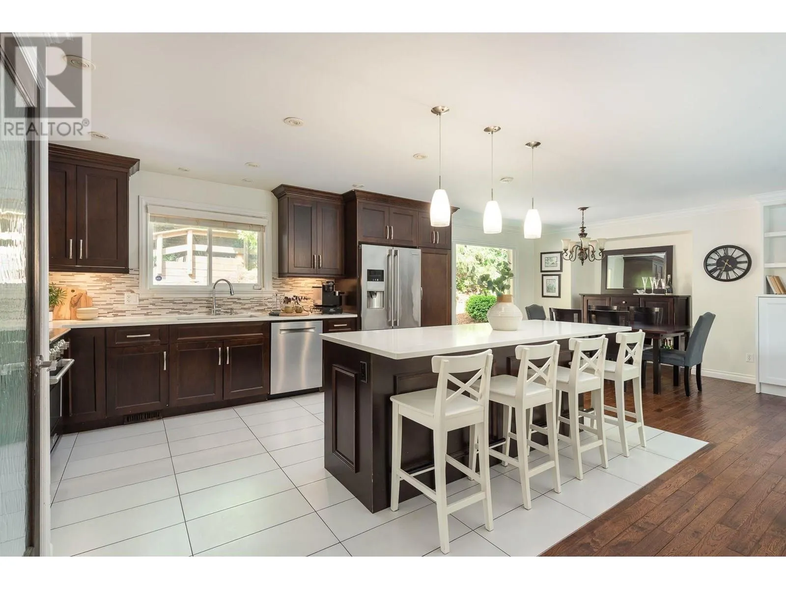 9 SYMMES BAY
