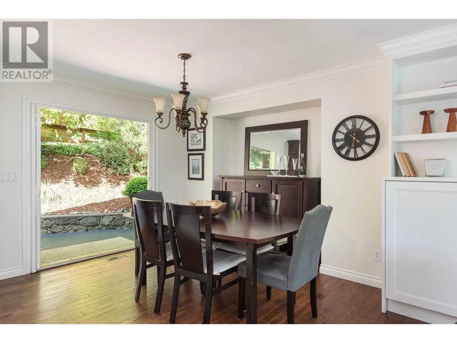 9 SYMMES BAY