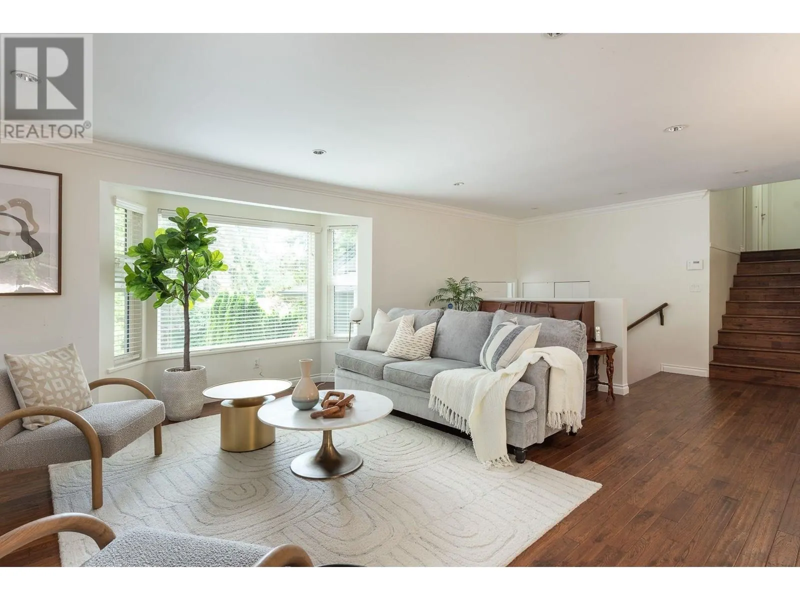 9 SYMMES BAY
