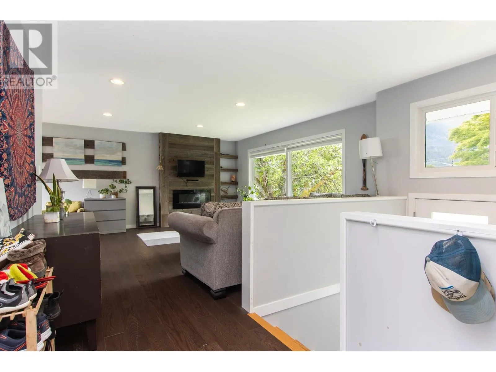1980 GARIBALDI WAY