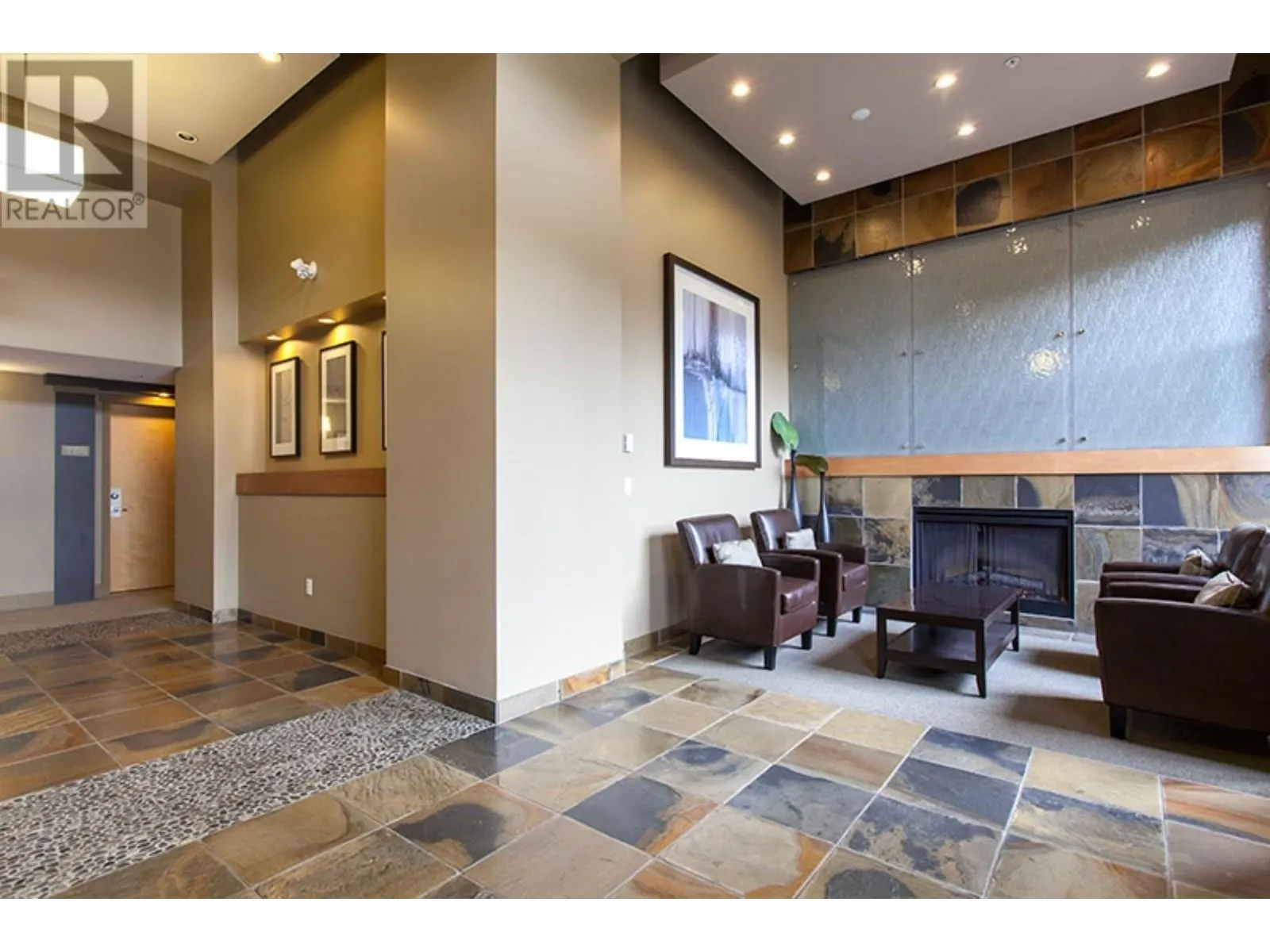 302 300 KLAHANIE DRIVE