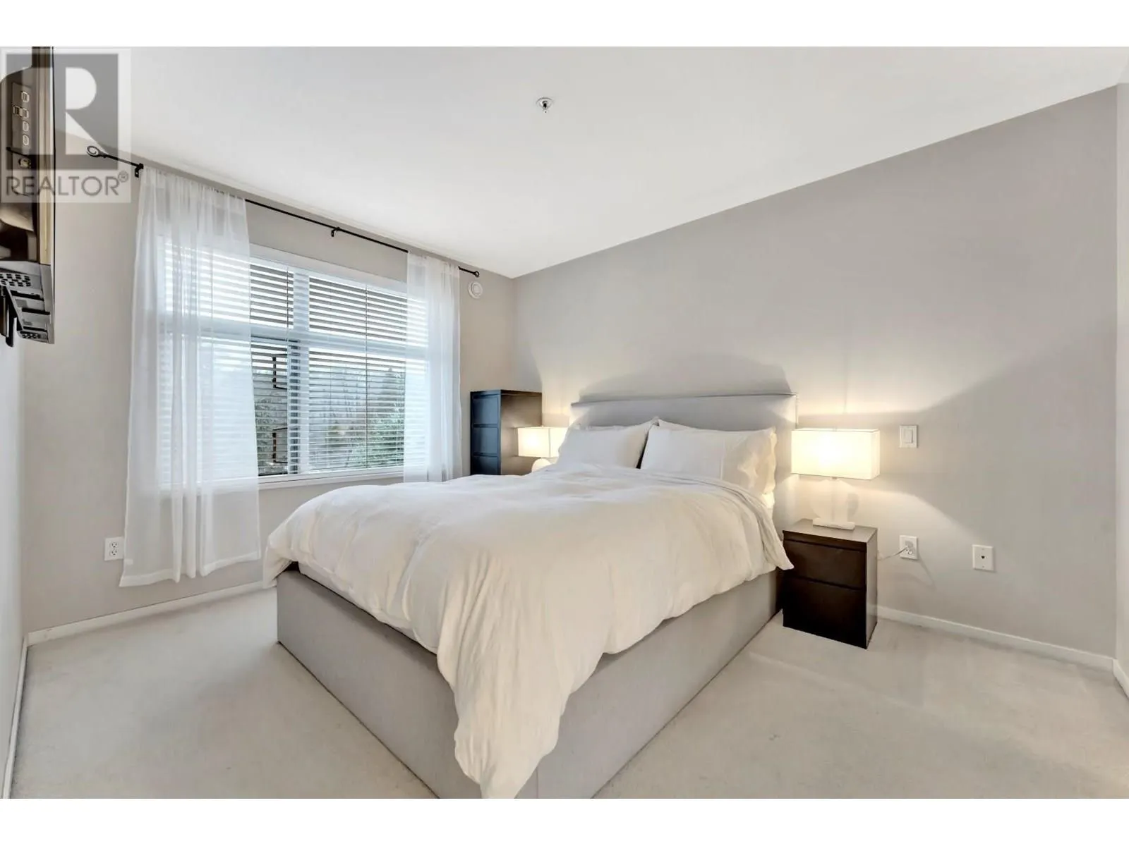 302 300 KLAHANIE DRIVE