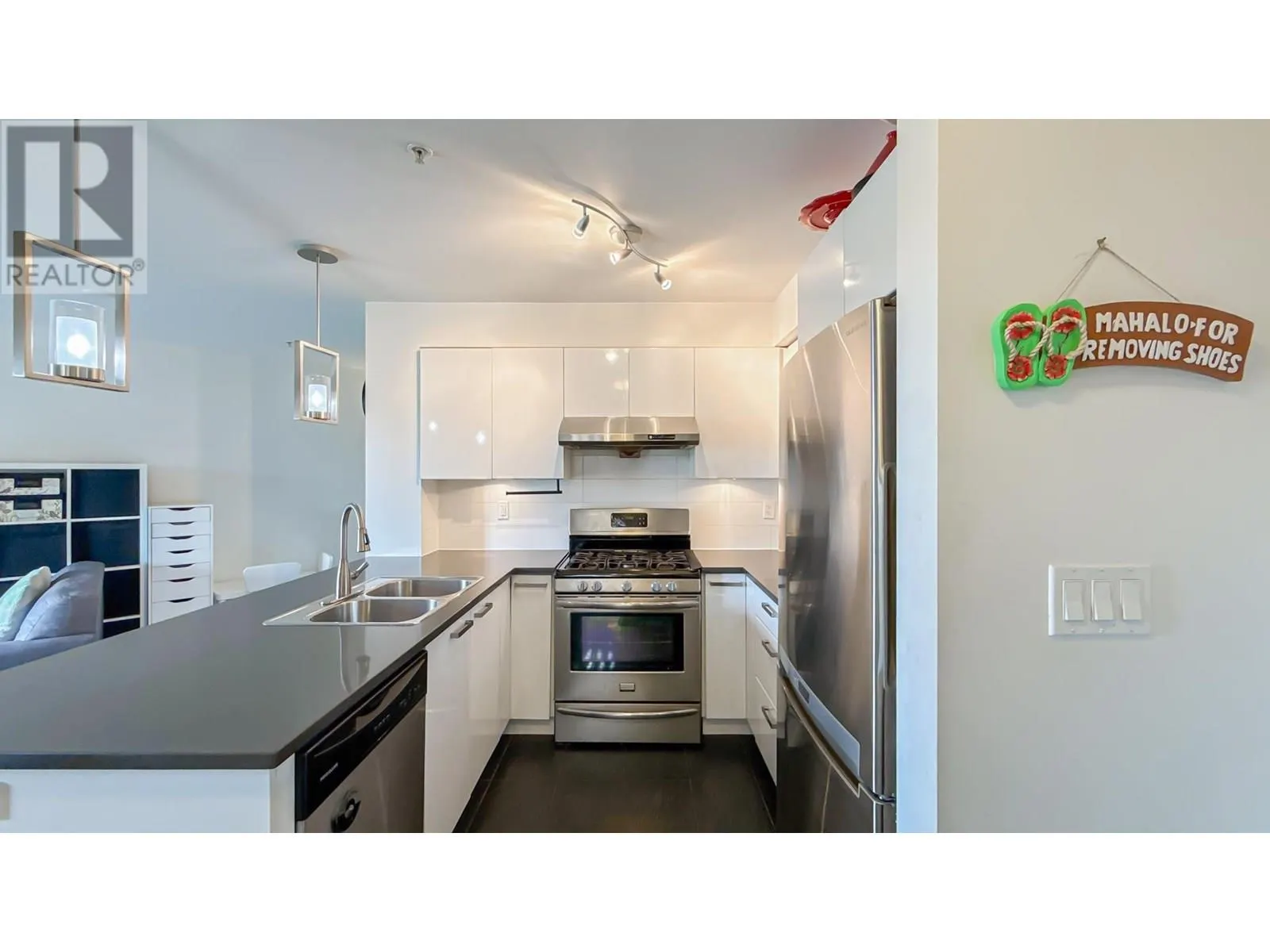 322 12339 STEVESTON HIGHWAY