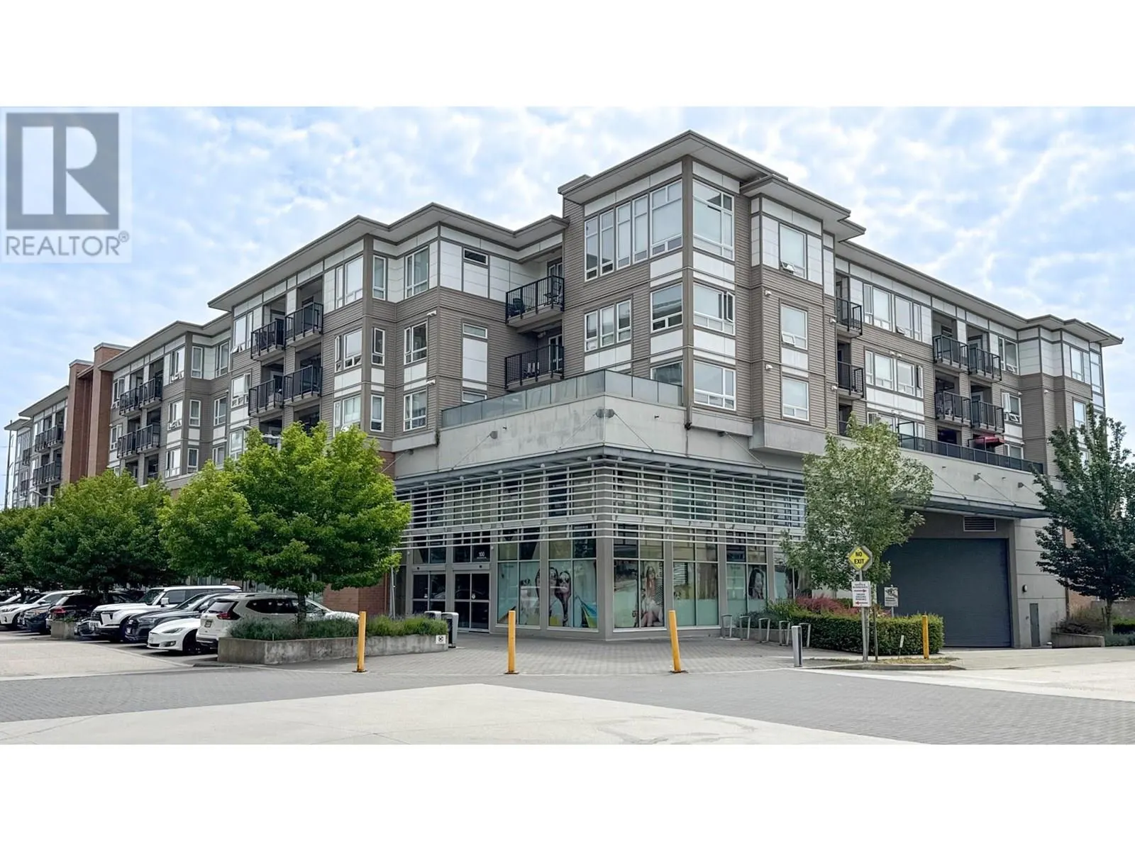 322 12339 STEVESTON HIGHWAY