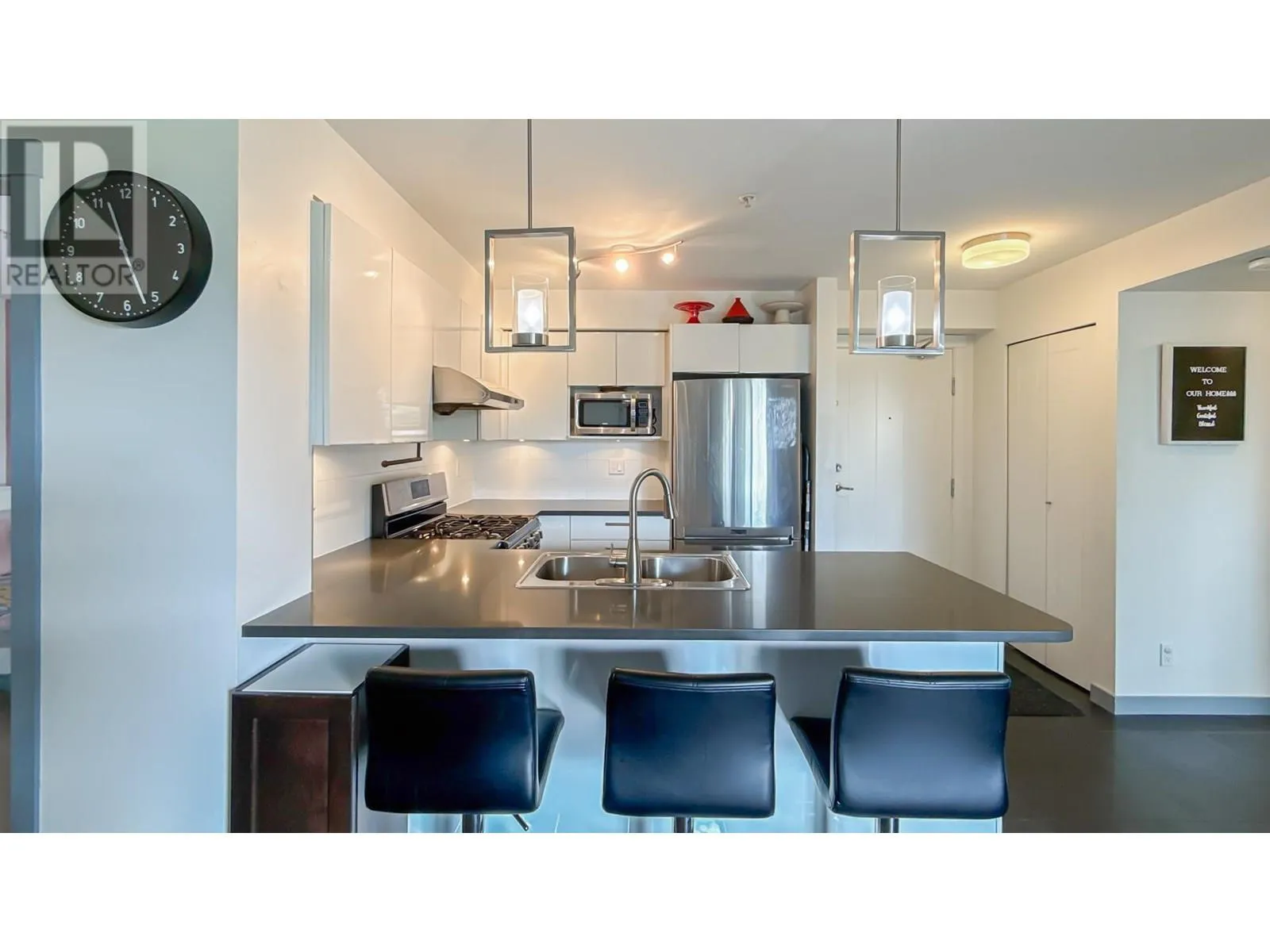 322 12339 STEVESTON HIGHWAY