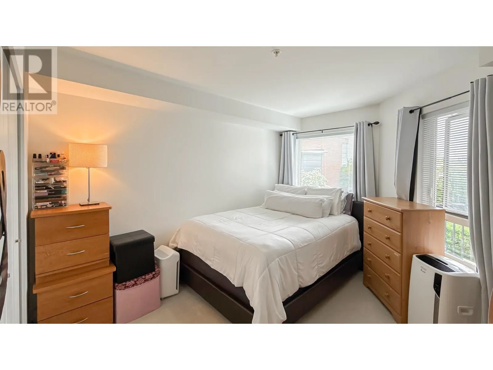 322 12339 STEVESTON HIGHWAY