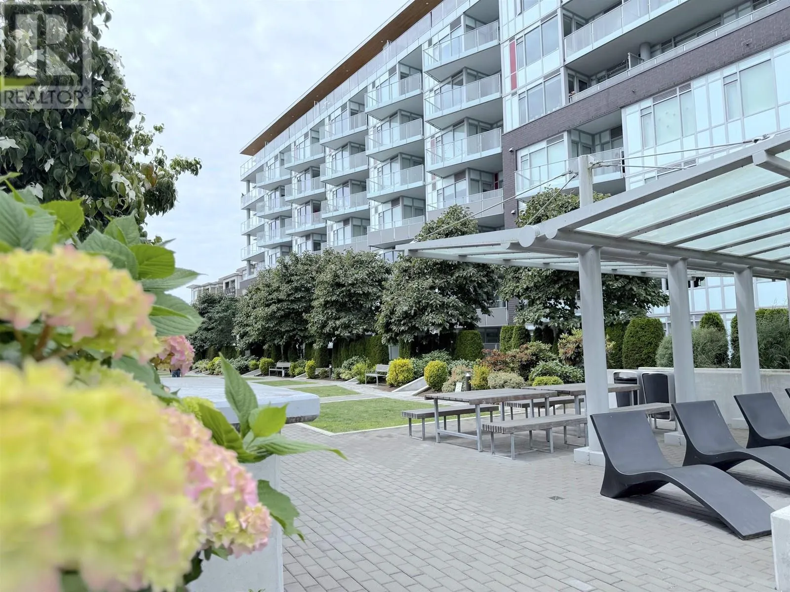 322 12339 STEVESTON HIGHWAY