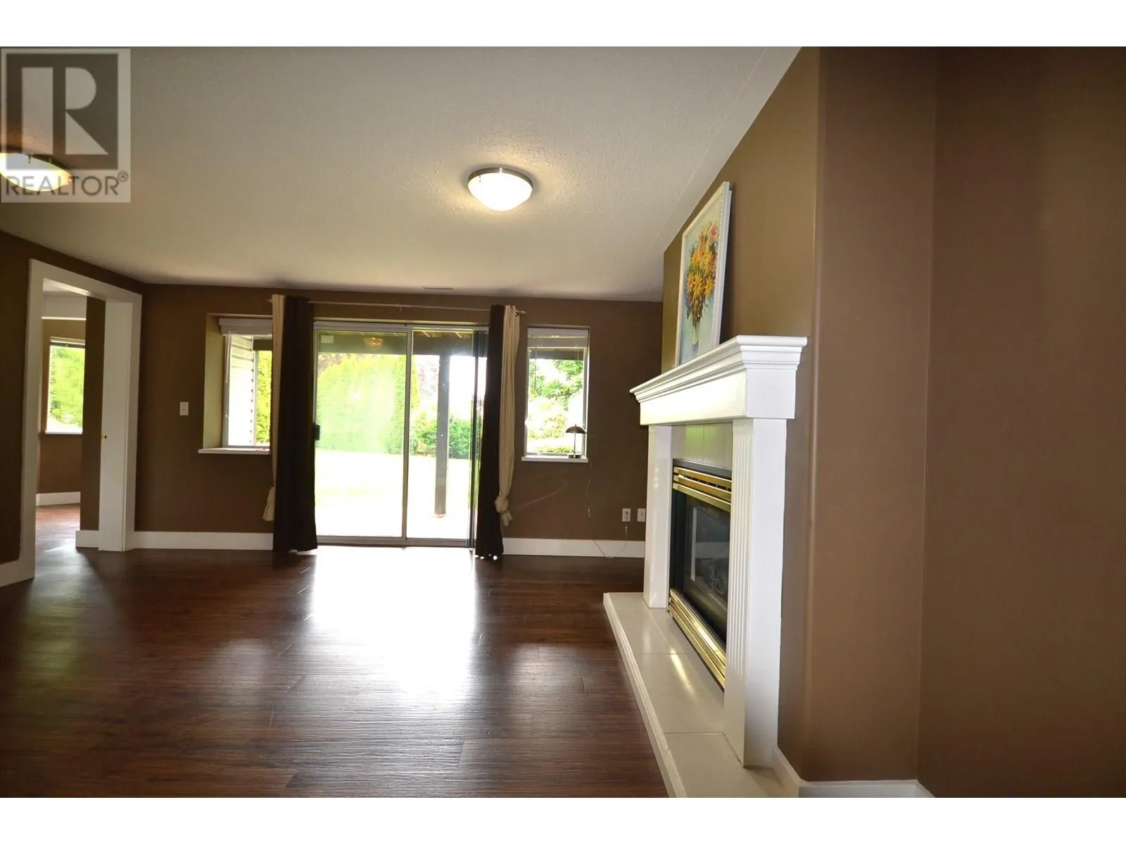 15 PARKWOOD PLACE