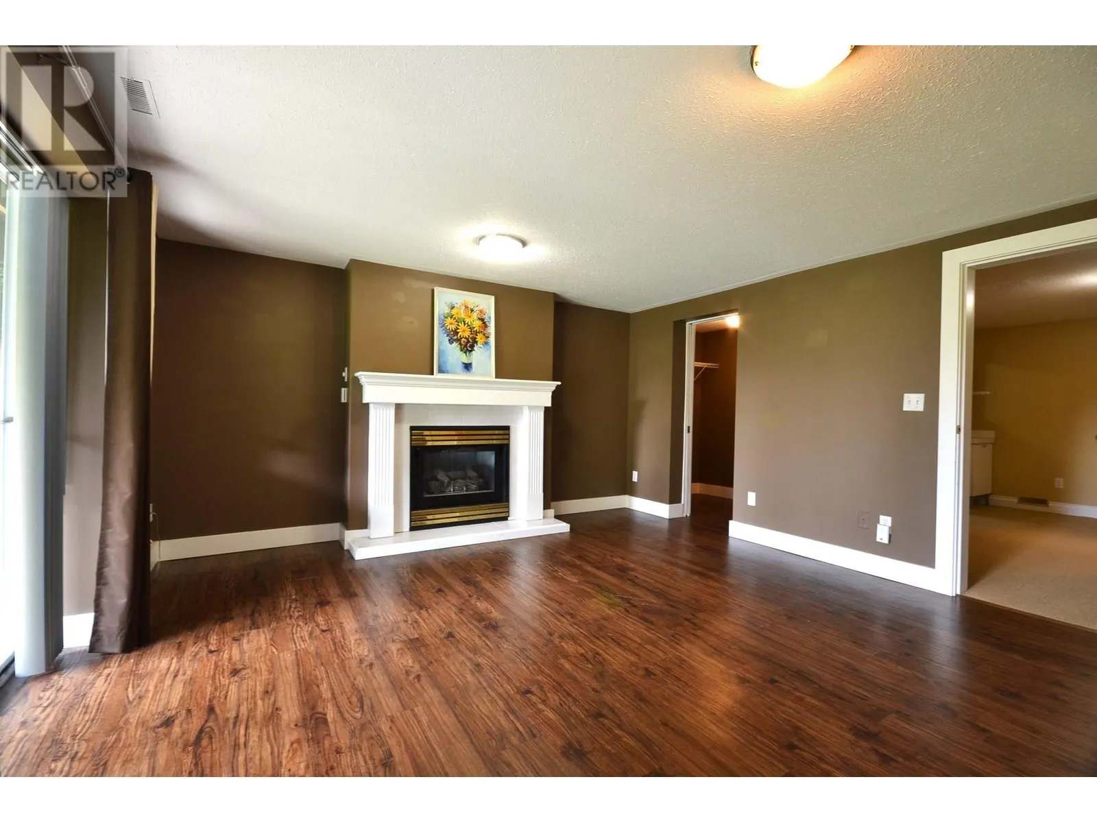 15 PARKWOOD PLACE
