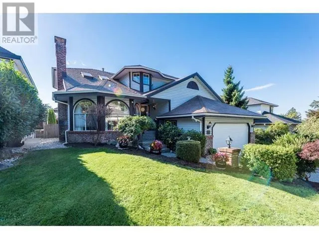 15 PARKWOOD PLACE