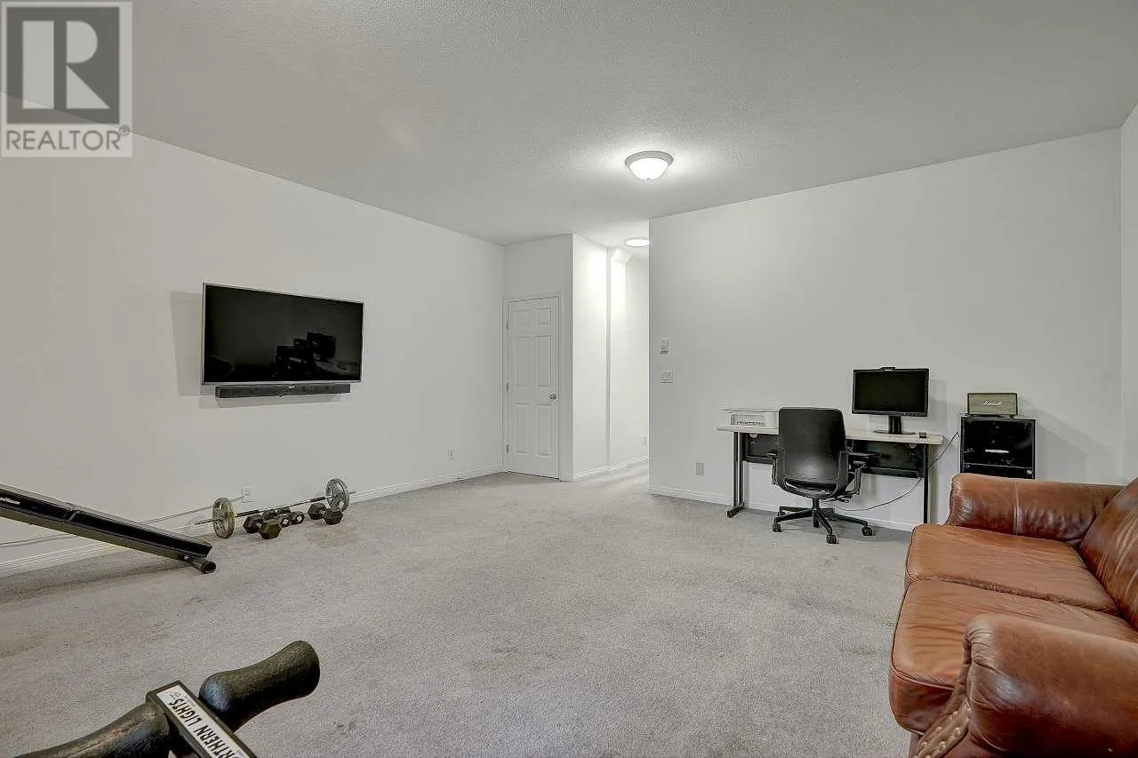 144 SHORELINE CIRCLE
