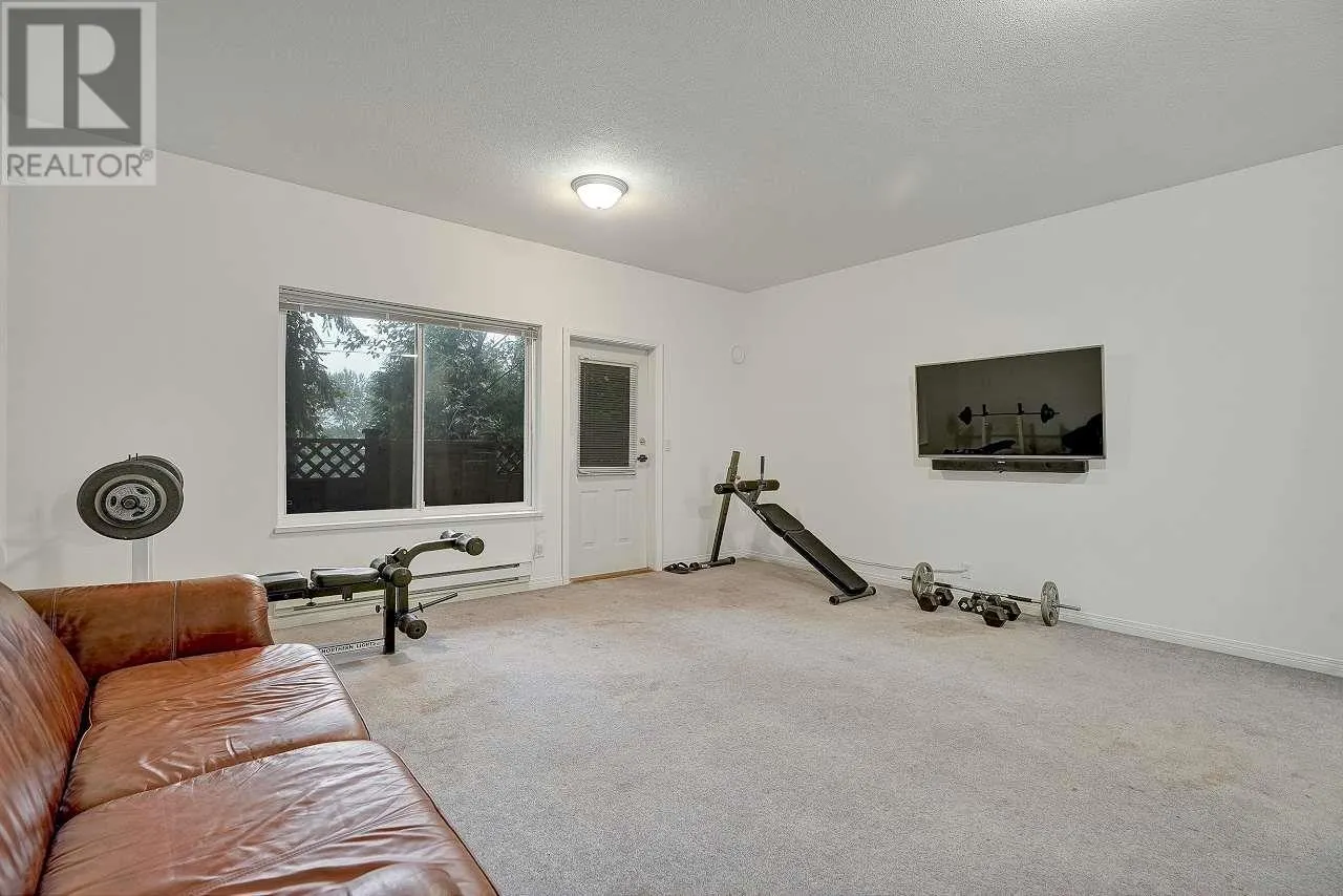 144 SHORELINE CIRCLE