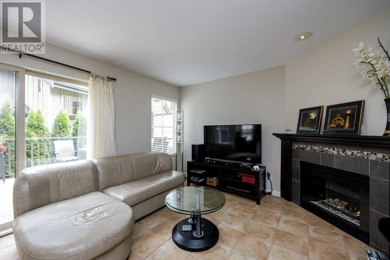 50 1550 LARKHALL CRESCENT