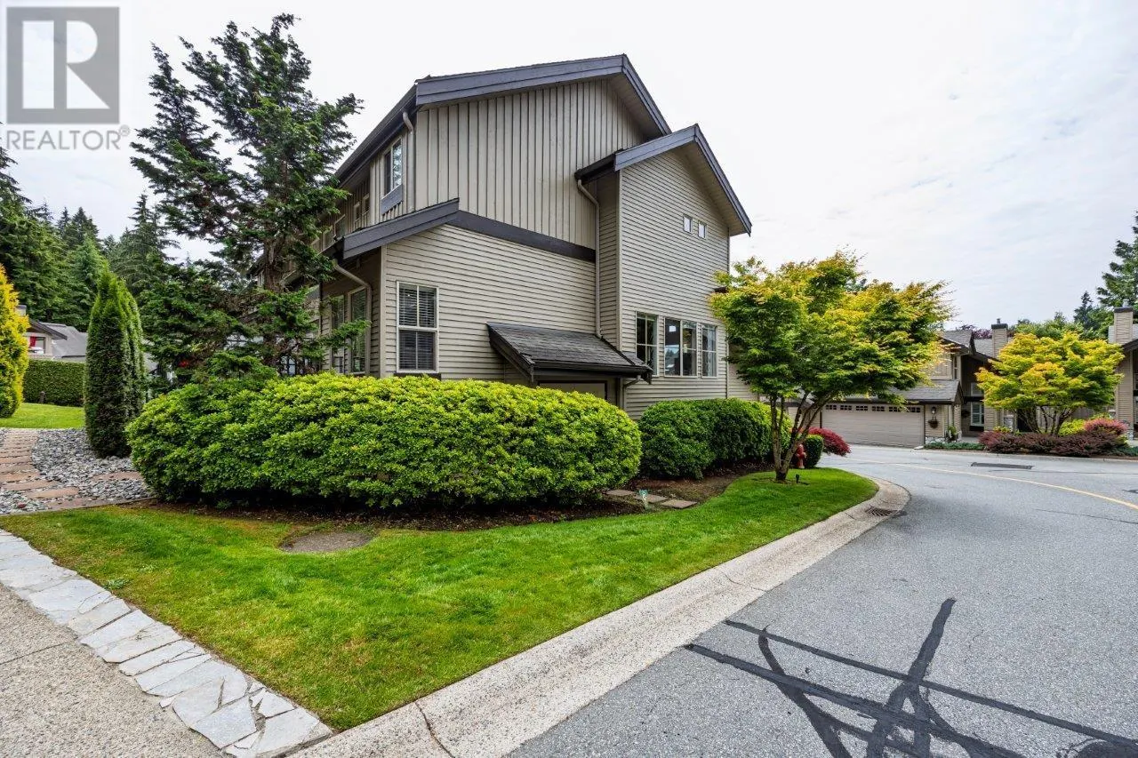 50 1550 LARKHALL CRESCENT