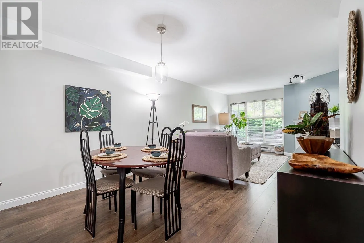 56 65 FOXWOOD DRIVE