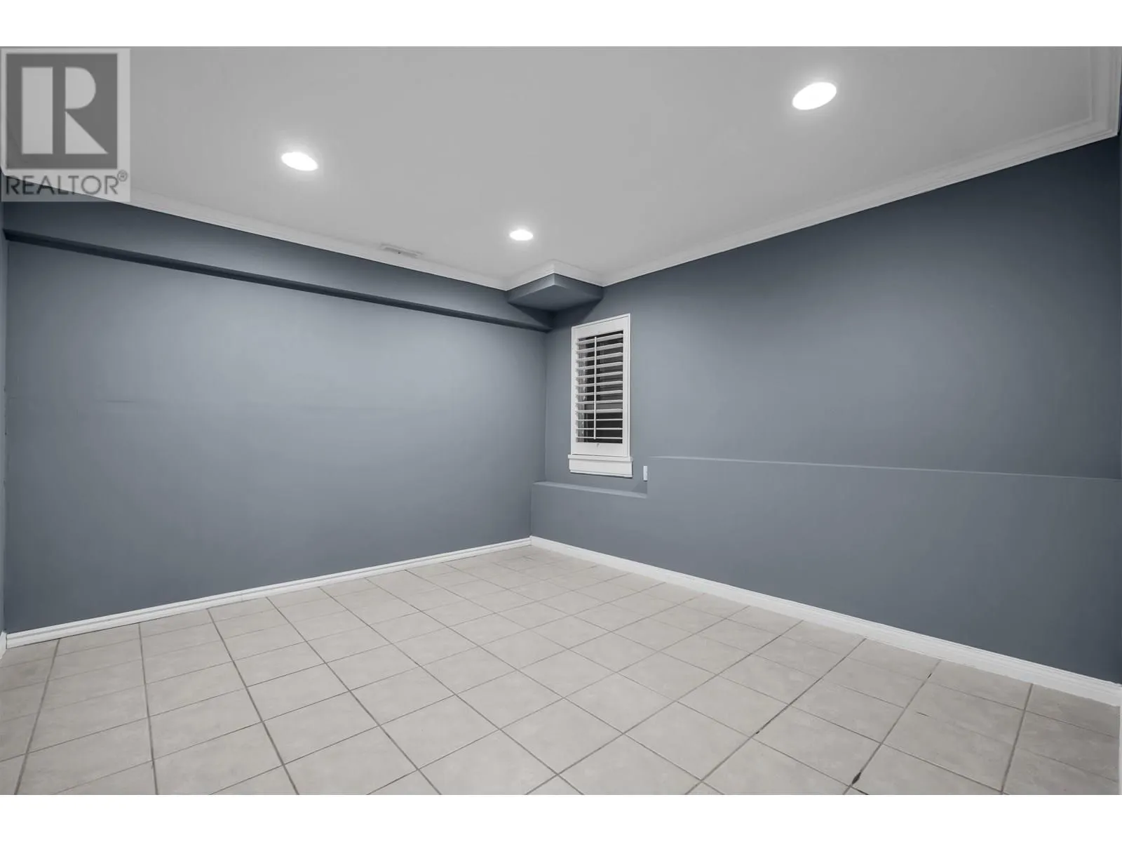 10 CEDARWOOD COURT