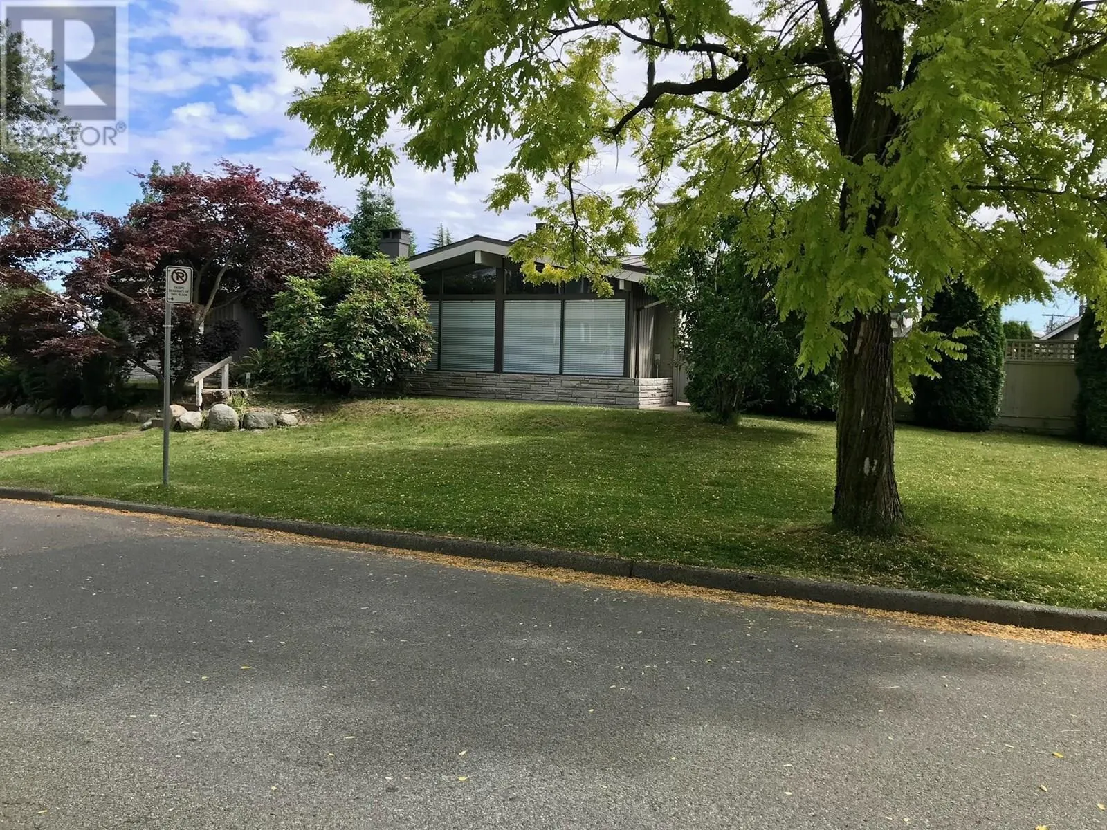 708 W 48TH AVENUE