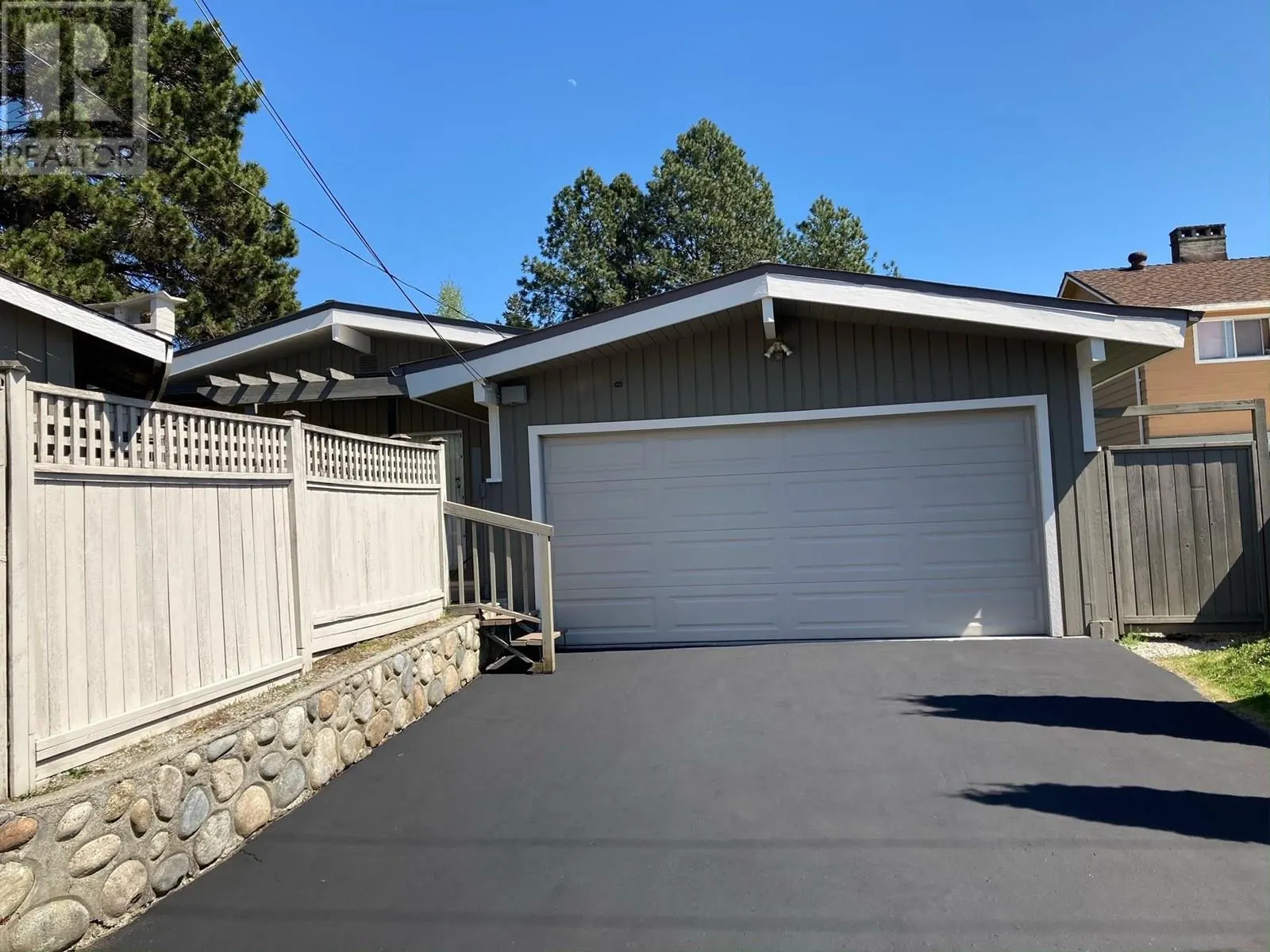 708 W 48TH AVENUE