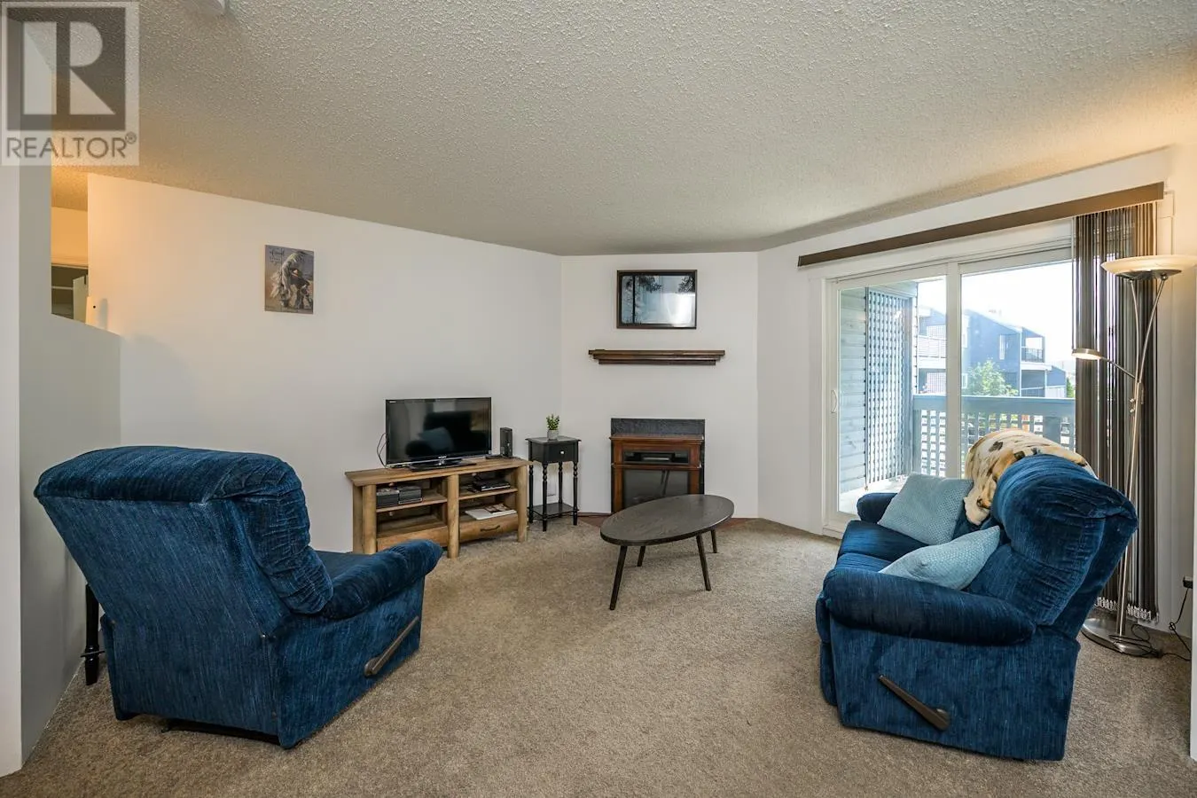 211 3033 OSPIKA BOULEVARD
