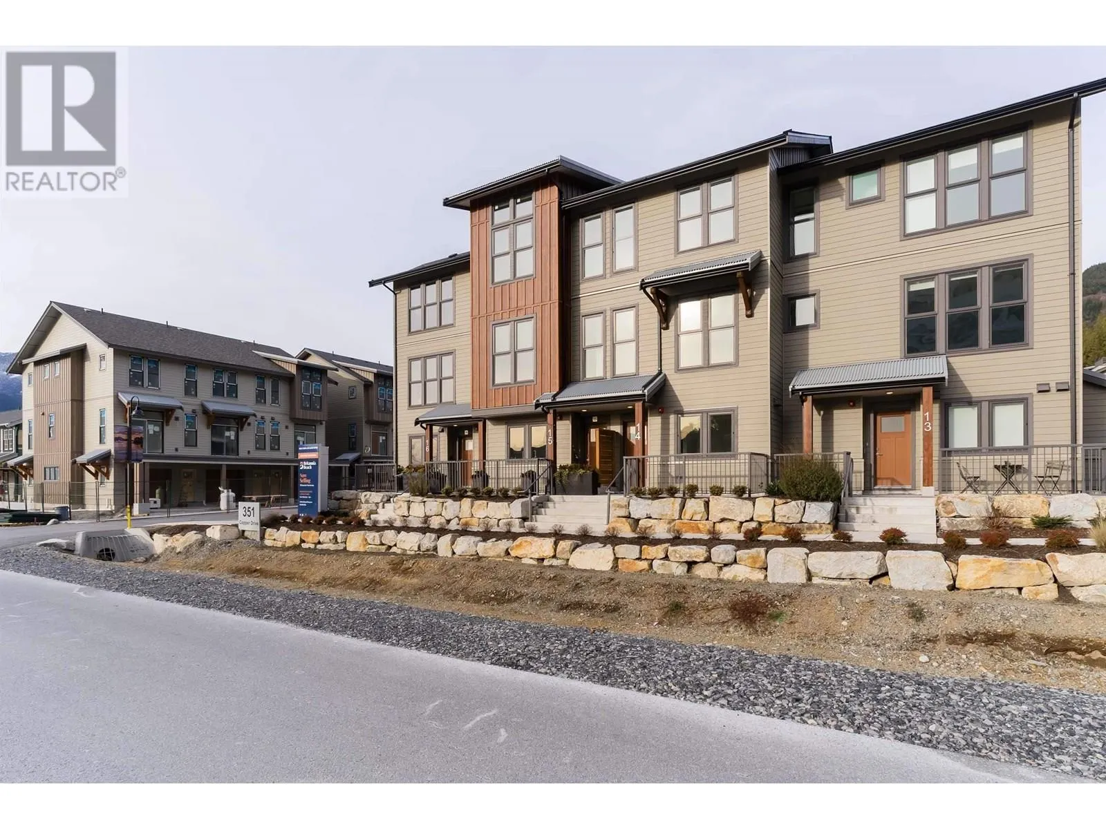 1121 COPPER DRIVE