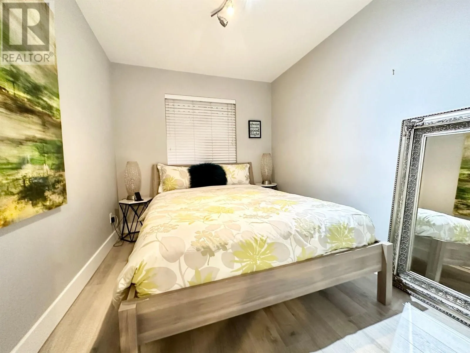 D 136 W 4TH STREET