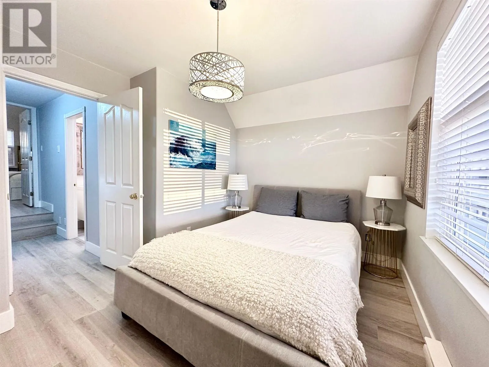 D 136 W 4TH STREET