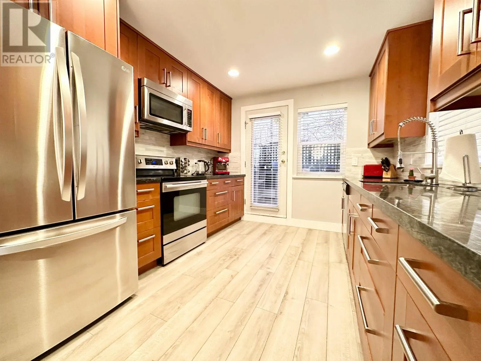 D 136 W 4TH STREET