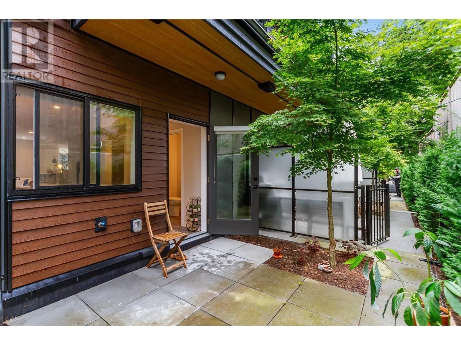 19 50 SEAVIEW DRIVE