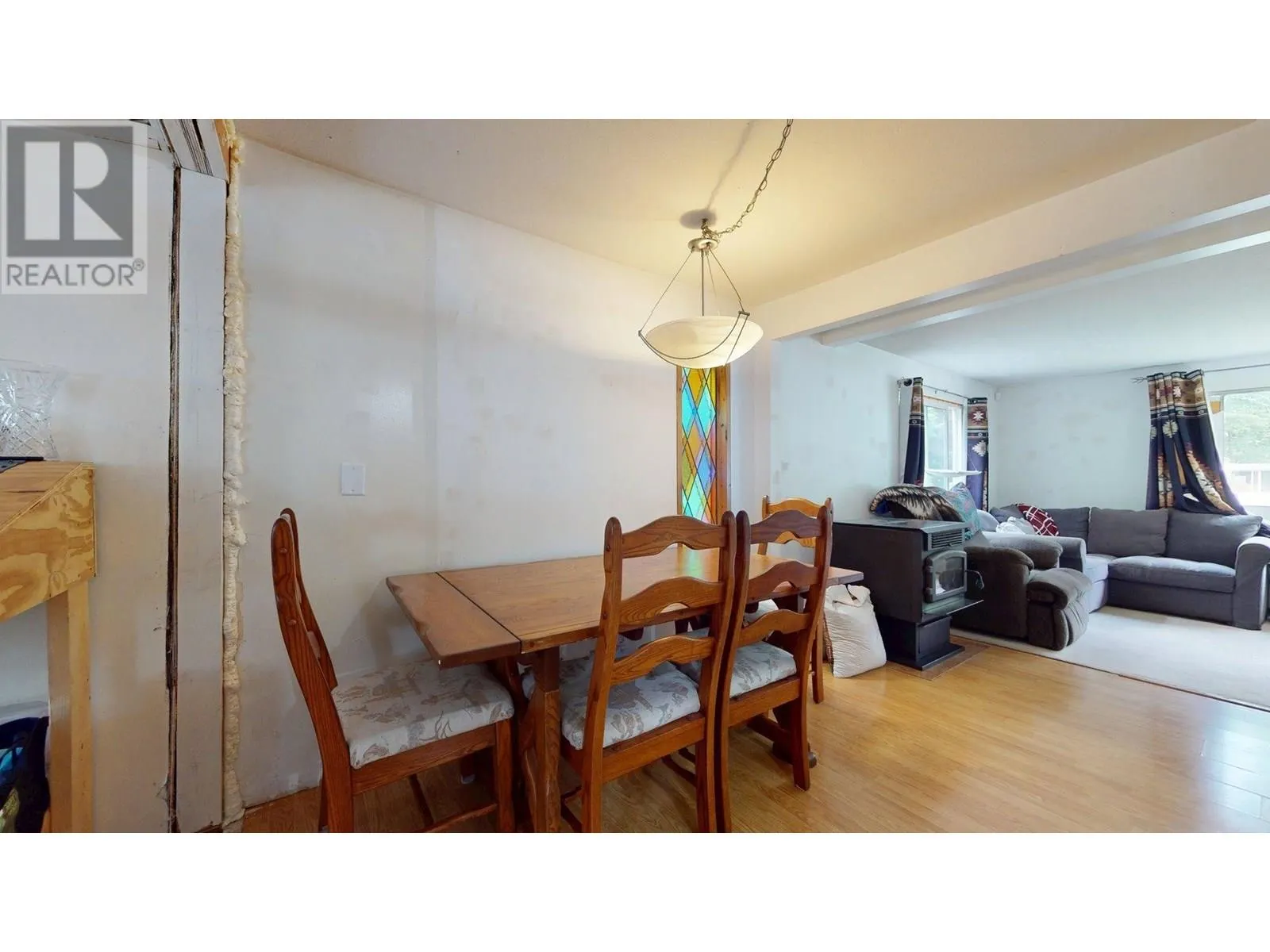 144 1830 MAMQUAM ROAD