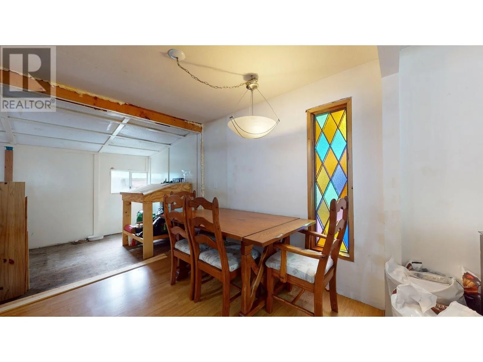 144 1830 MAMQUAM ROAD