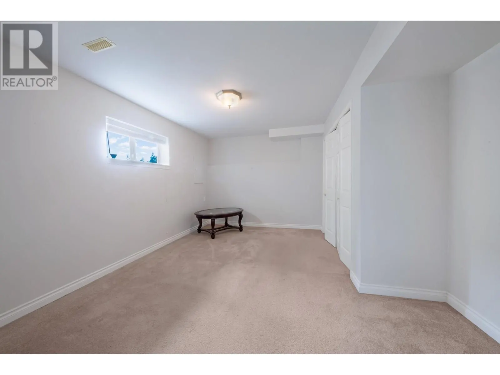 6 LINDEN STREET