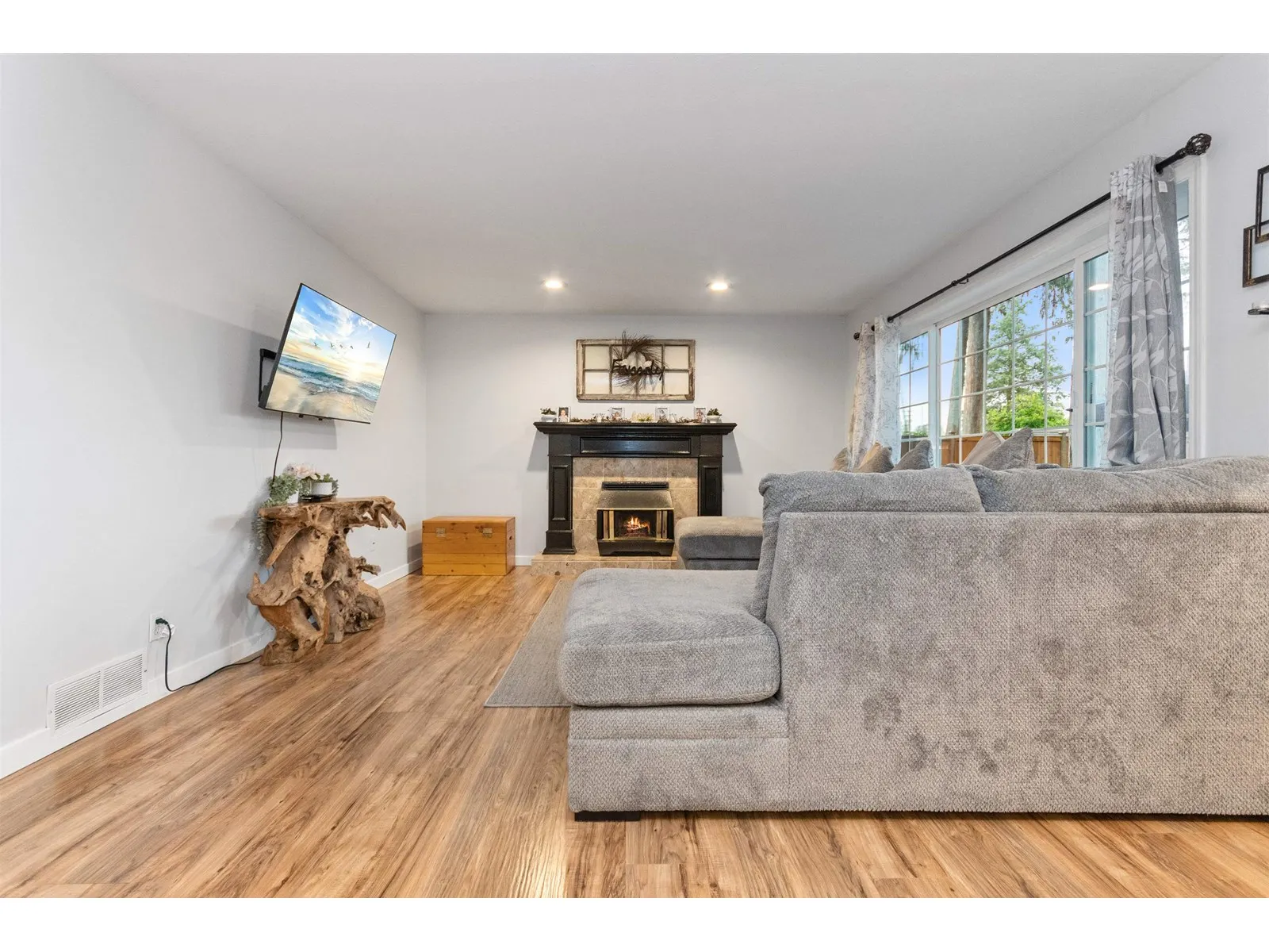 10030 SUSSEX DRIVE|Rosedale