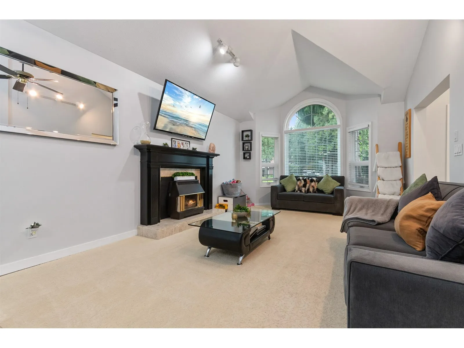 10030 SUSSEX DRIVE|Rosedale