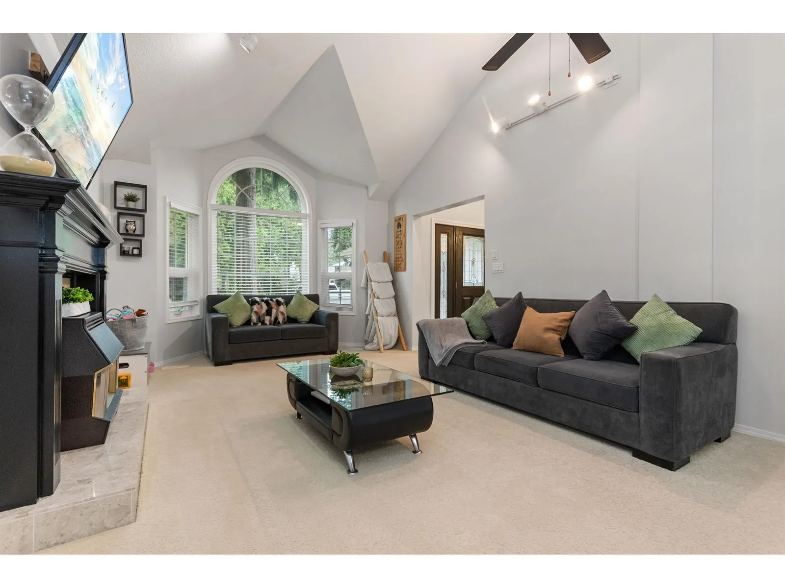 10030 SUSSEX DRIVE|Rosedale