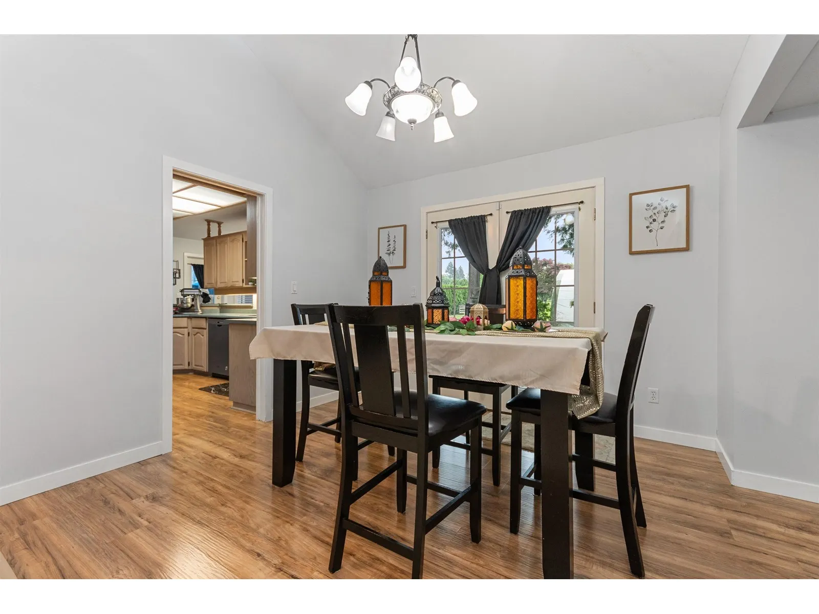 10030 SUSSEX DRIVE|Rosedale